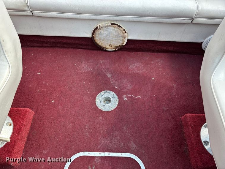 image for item DU1254 1989 Chaparral 2300 SX Sport boat