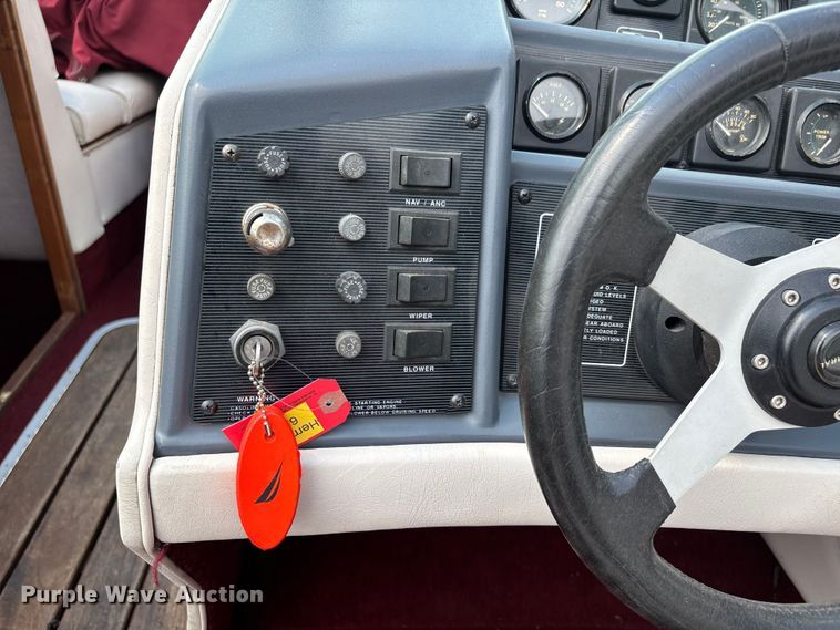 image for item DU1254 1989 Chaparral 2300 SX Sport boat