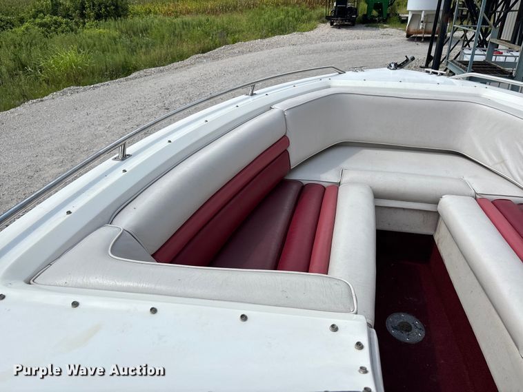 image for item DU1254 1989 Chaparral 2300 SX Sport boat