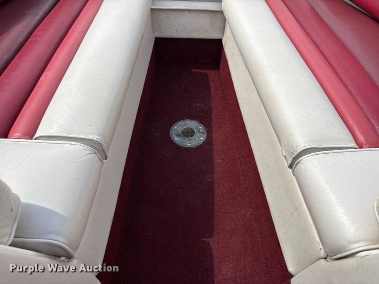 image for item DU1254 1989 Chaparral 2300 SX Sport boat