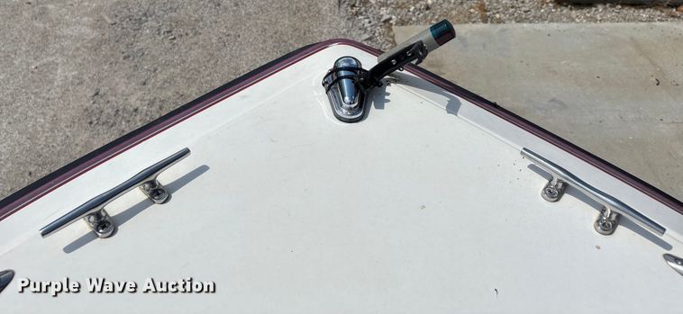 image for item DU1254 1989 Chaparral 2300 SX Sport boat