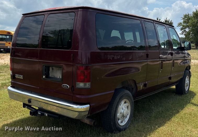 image for item DU1271 2006 Ford E350 van