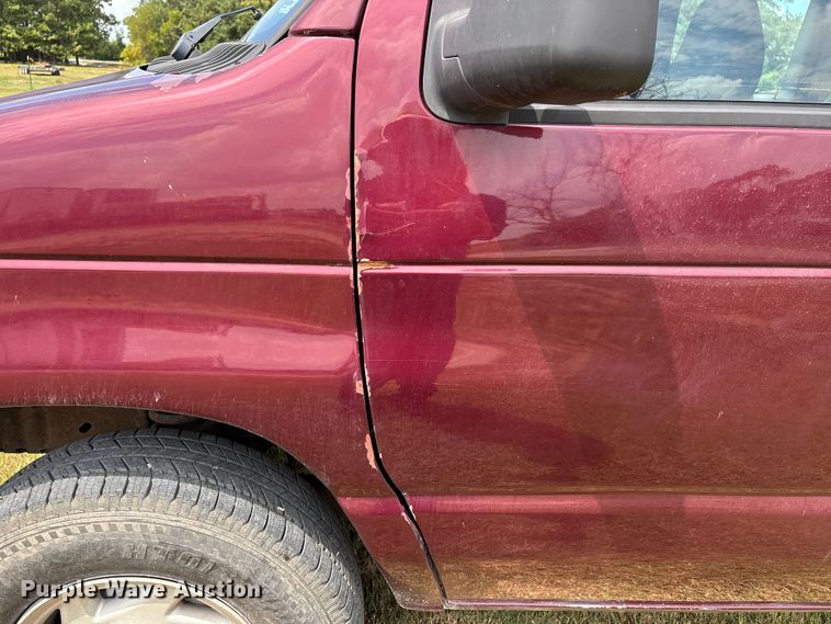 image for item DU1271 2006 Ford E350 van