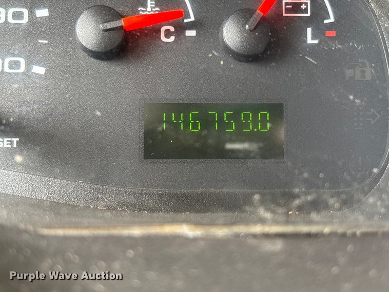 image for item DU1271 2006 Ford E350 van