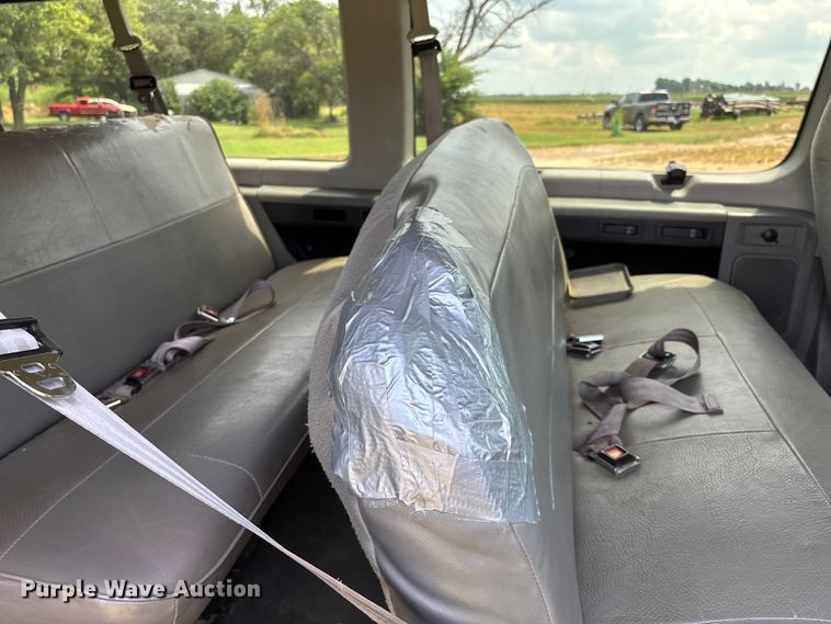 image for item DU1271 2006 Ford E350 van