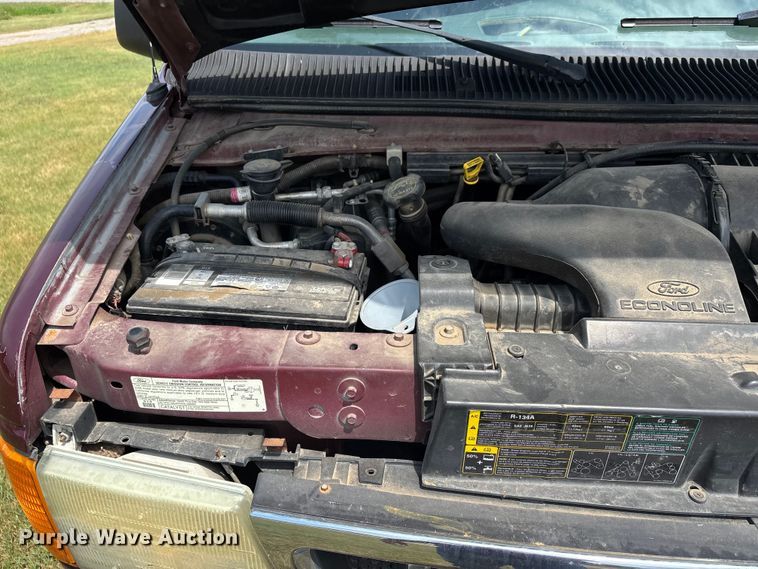 image for item DU1271 2006 Ford E350 van