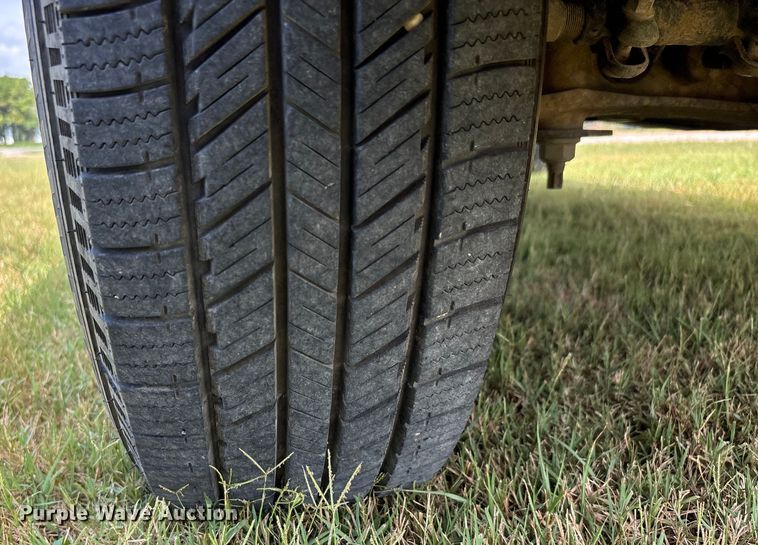 image for item DU1271 2006 Ford E350 van