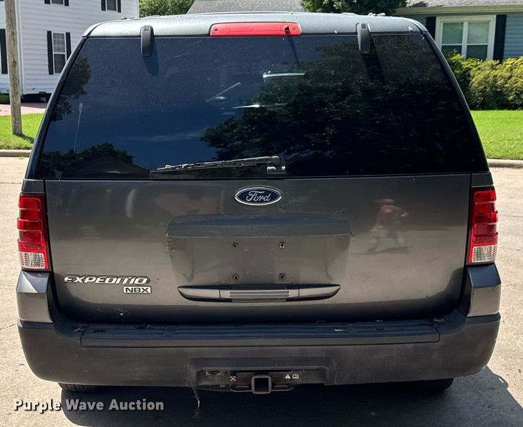 image for item DU9394 2004 Ford Expedition SUV