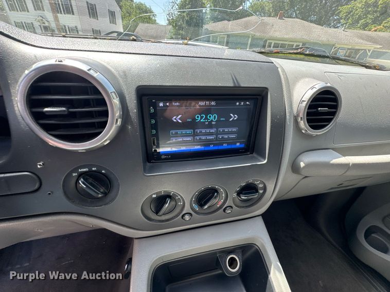 image for item DU9394 2004 Ford Expedition SUV