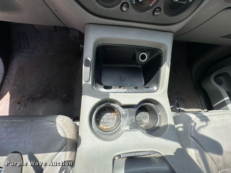 image for item DU9394 2004 Ford Expedition SUV