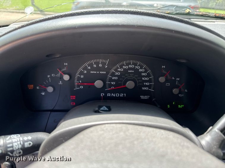 image for item DU9394 2004 Ford Expedition SUV