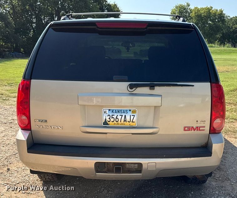 image for item DW2984 2010 GMC Yukon SUV