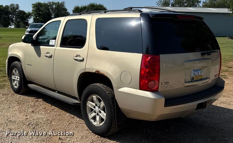 image for item DW2984 2010 GMC Yukon SUV