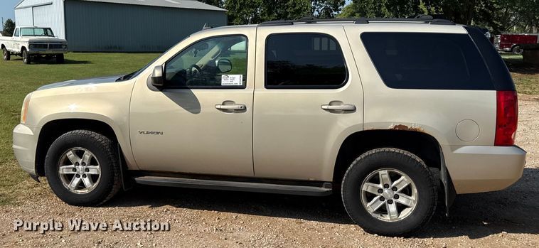 image for item DW2984 2010 GMC Yukon SUV