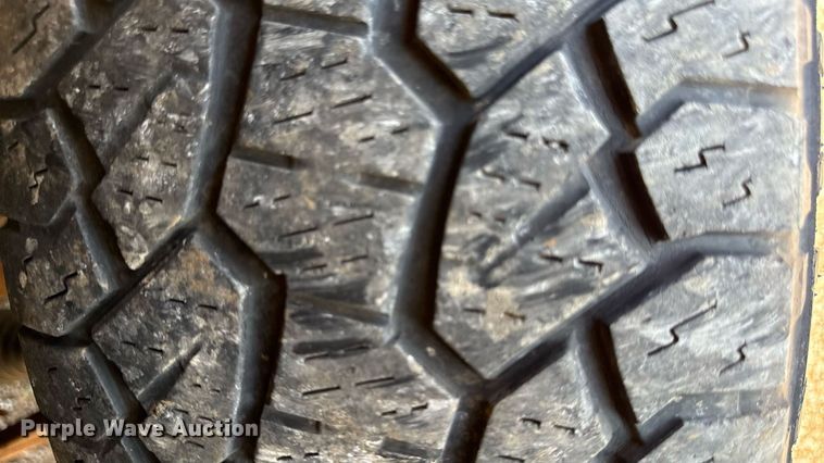 image for item DW2984 2010 GMC Yukon SUV