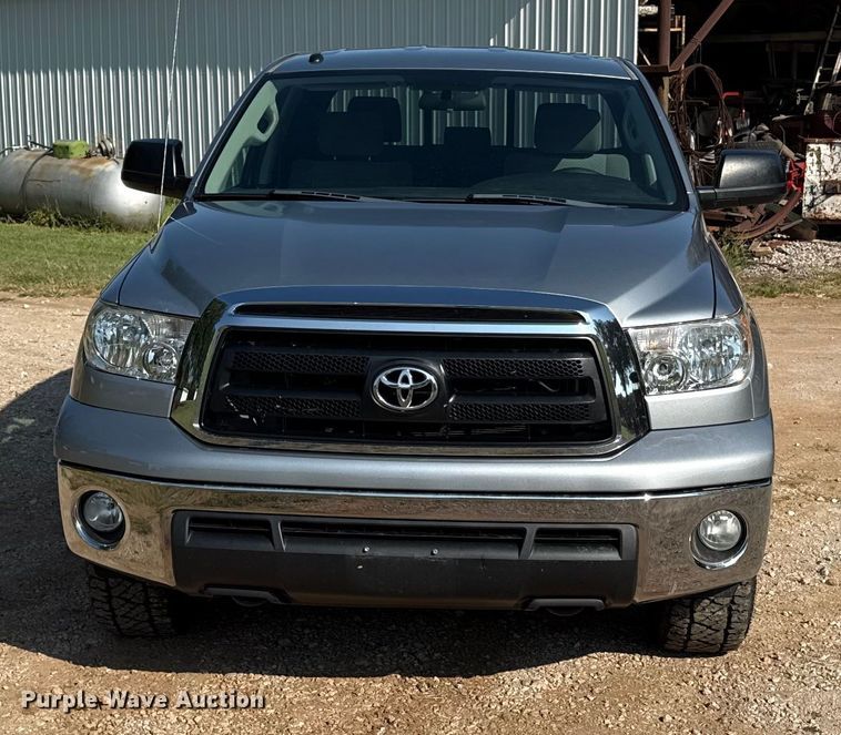 image for item DW2987 2011 Toyota Tundra Double Cab pickup truck