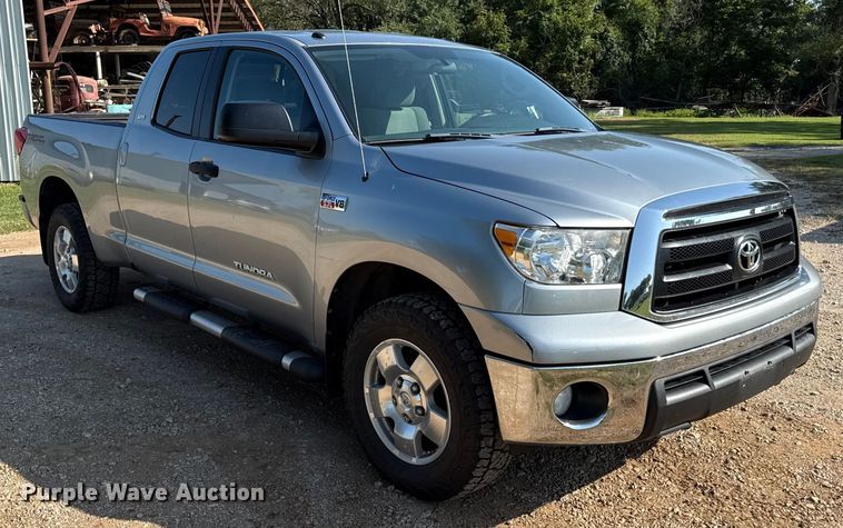 image for item DW2987 2011 Toyota Tundra Double Cab pickup truck