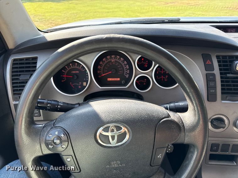 image for item DW2987 2011 Toyota Tundra Double Cab pickup truck