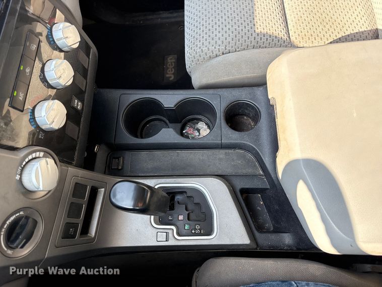 image for item DW2987 2011 Toyota Tundra Double Cab pickup truck