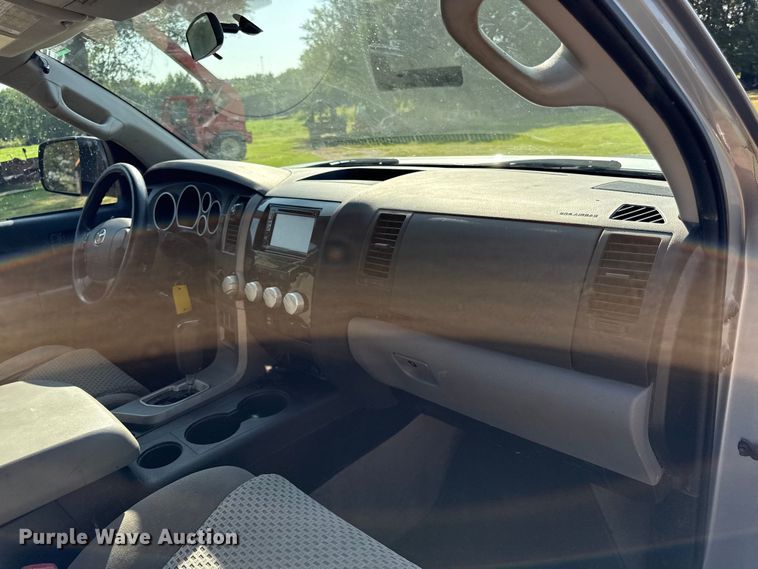 image for item DW2987 2011 Toyota Tundra Double Cab pickup truck