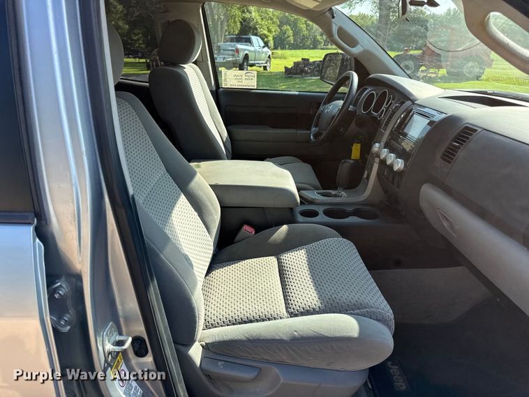 image for item DW2987 2011 Toyota Tundra Double Cab pickup truck