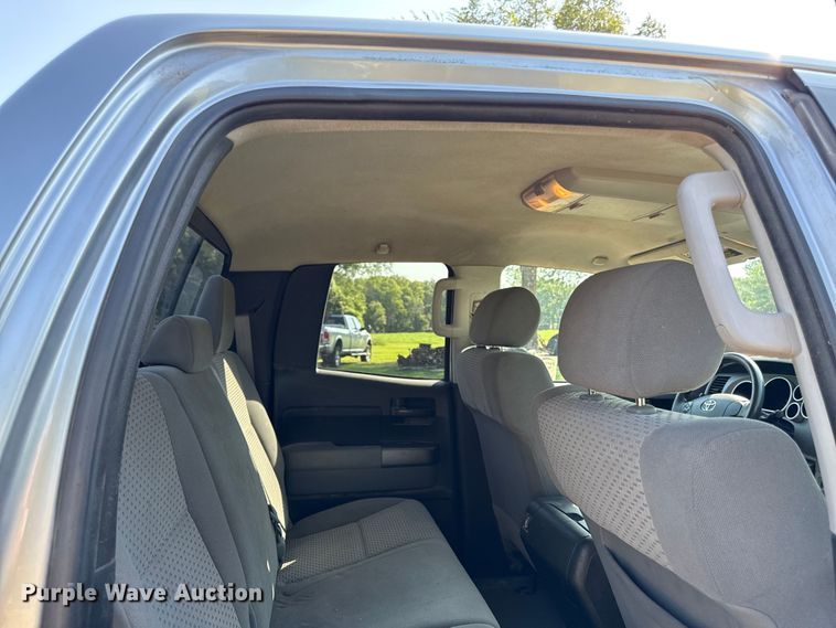 image for item DW2987 2011 Toyota Tundra Double Cab pickup truck