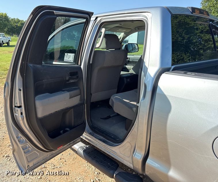 image for item DW2987 2011 Toyota Tundra Double Cab pickup truck