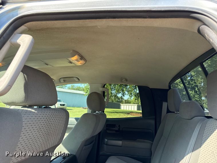 image for item DW2987 2011 Toyota Tundra Double Cab pickup truck