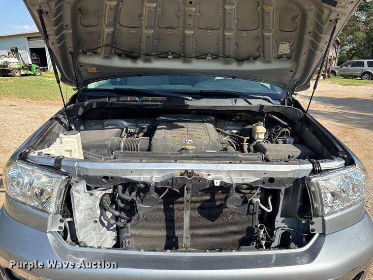 image for item DW2987 2011 Toyota Tundra Double Cab pickup truck