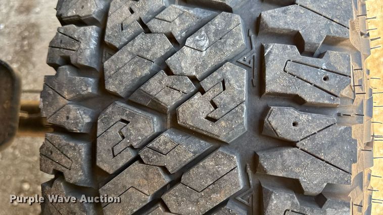 image for item DW2987 2011 Toyota Tundra Double Cab pickup truck