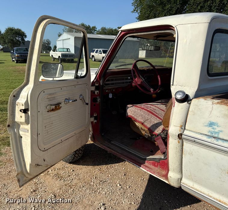 image for item DW2988 1972 Ford F250 pickup truck