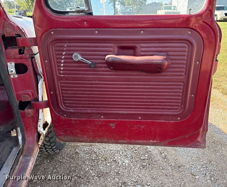 image for item DW2988 1972 Ford F250 pickup truck