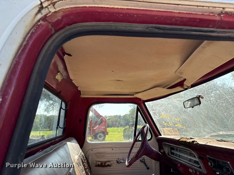 image for item DW2988 1972 Ford F250 pickup truck