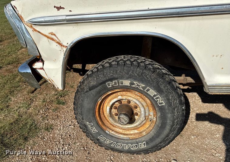 image for item DW2988 1972 Ford F250 pickup truck