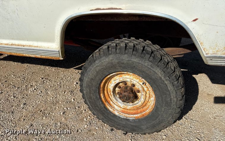image for item DW2988 1972 Ford F250 pickup truck