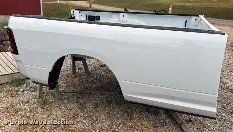 image for item DW6509 Pickup truck bed