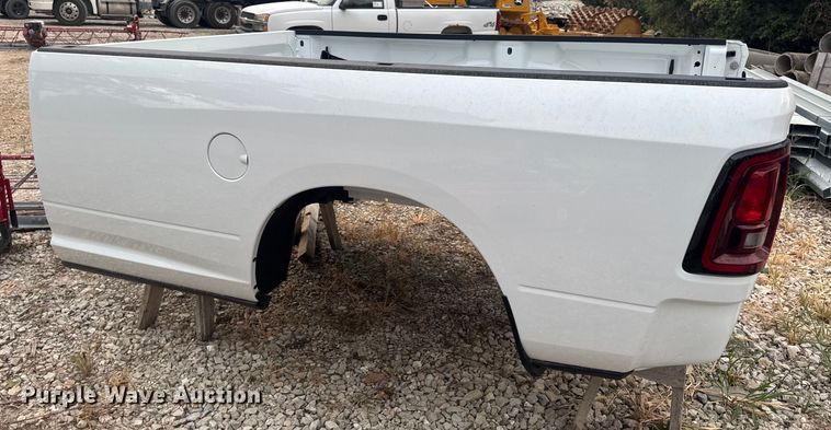 image for item DW6509 Pickup truck bed