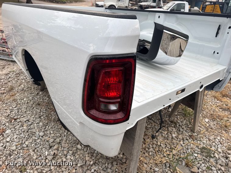 image for item DW6509 Pickup truck bed
