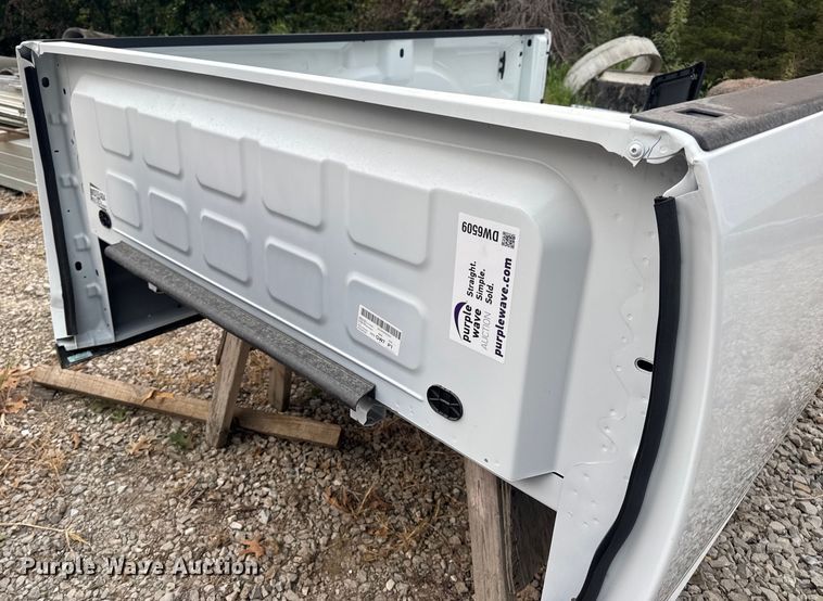 image for item DW6509 Pickup truck bed