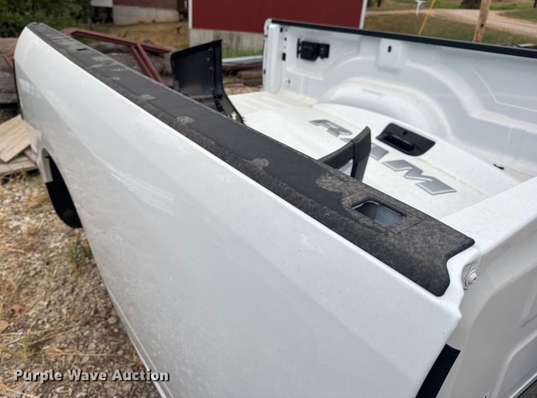 image for item DW6509 Pickup truck bed