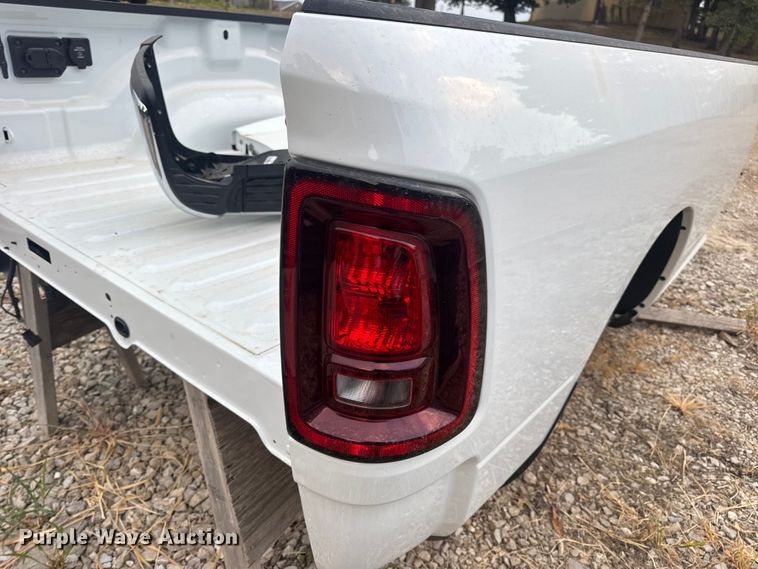image for item DW6509 Pickup truck bed