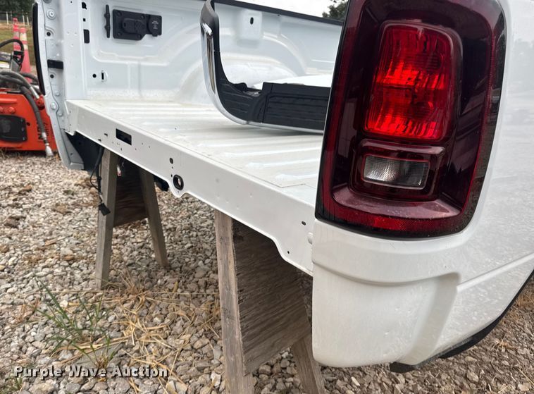 image for item DW6509 Pickup truck bed