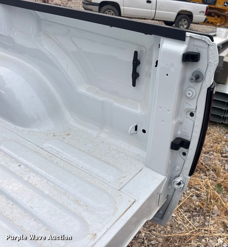 image for item DW6509 Pickup truck bed