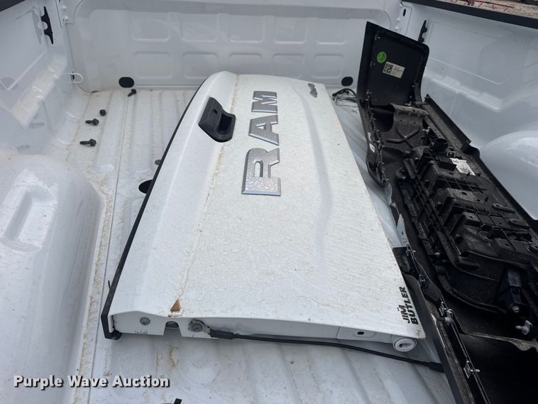 image for item DW6509 Pickup truck bed