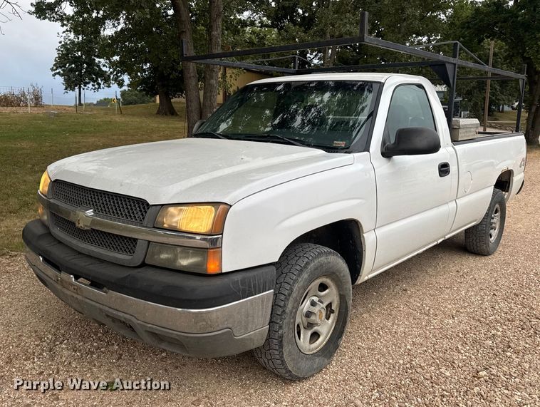 image for item DW6512 2004 Chevrolet Silverado 1500 pickup truck