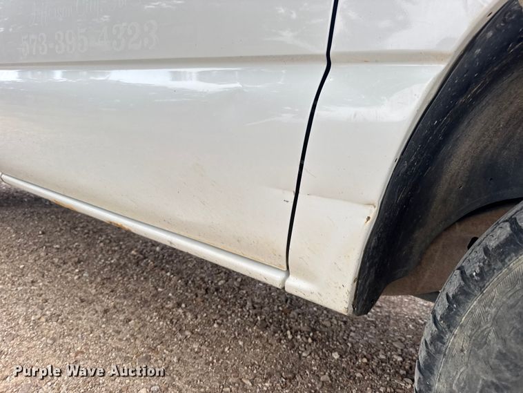 image for item DW6512 2004 Chevrolet Silverado 1500 pickup truck