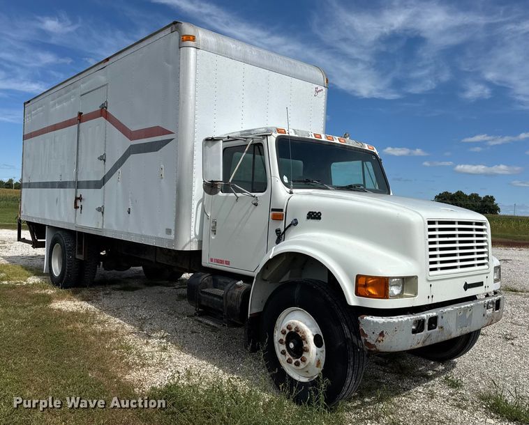 image for item DW6553 1995 International  4700 box truck