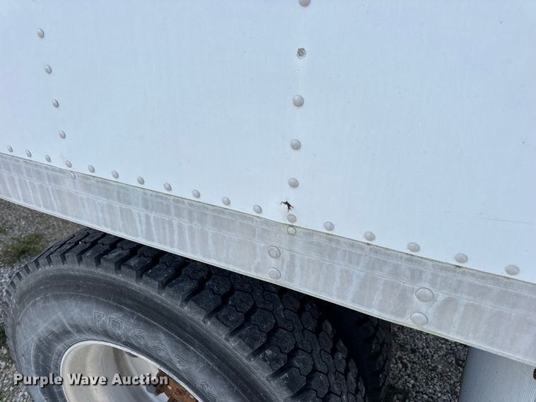 image for item DW6553 1995 International  4700 box truck