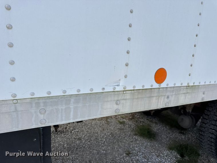 image for item DW6553 1995 International  4700 box truck