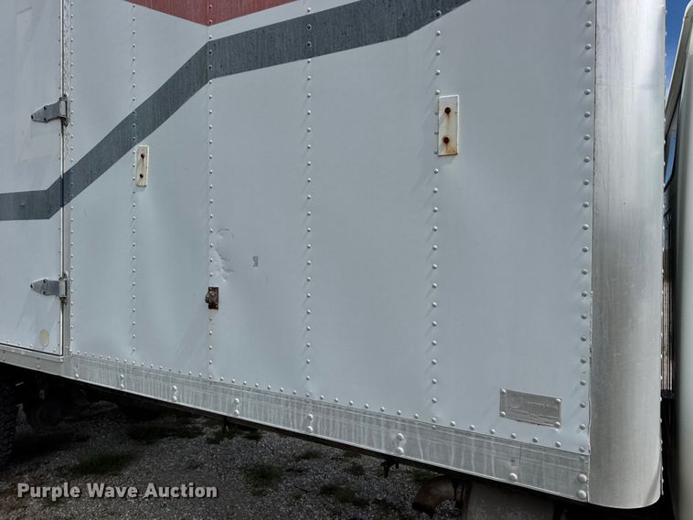 image for item DW6553 1995 International  4700 box truck